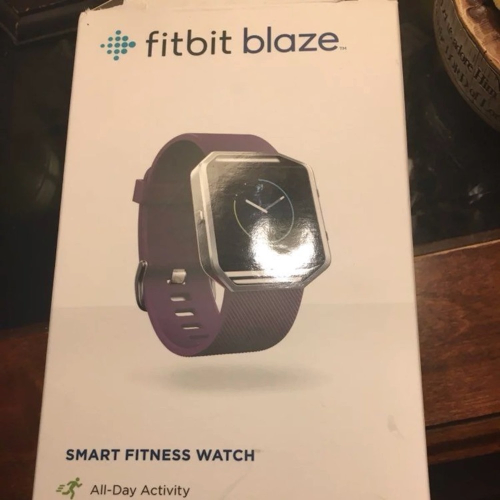 Brand New Fitbit Blaze w/ charger (38mm)